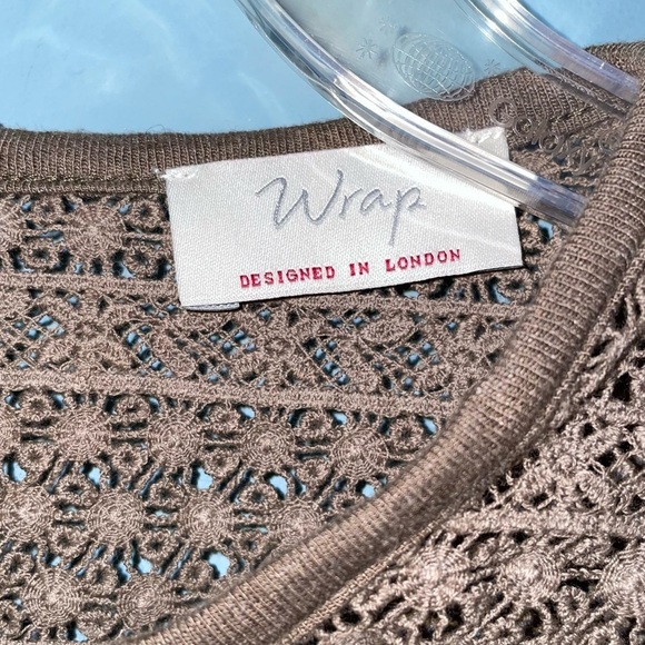 Wrap London Linen Blend Top with Button Back and Crochet Detail Size 2 - Picture 2 of 7